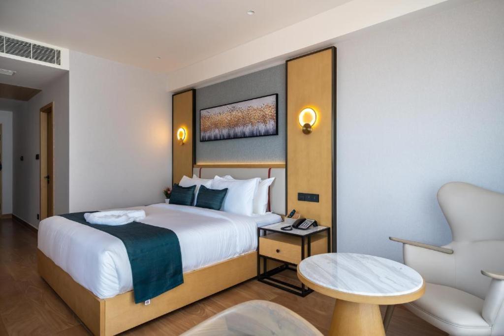 Grand Plaza Near Delhi Airport Hotel